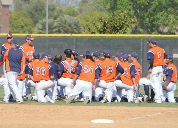 Pirates open season with strong win over Cougars