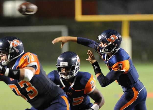 Pirates fall to Rustlers