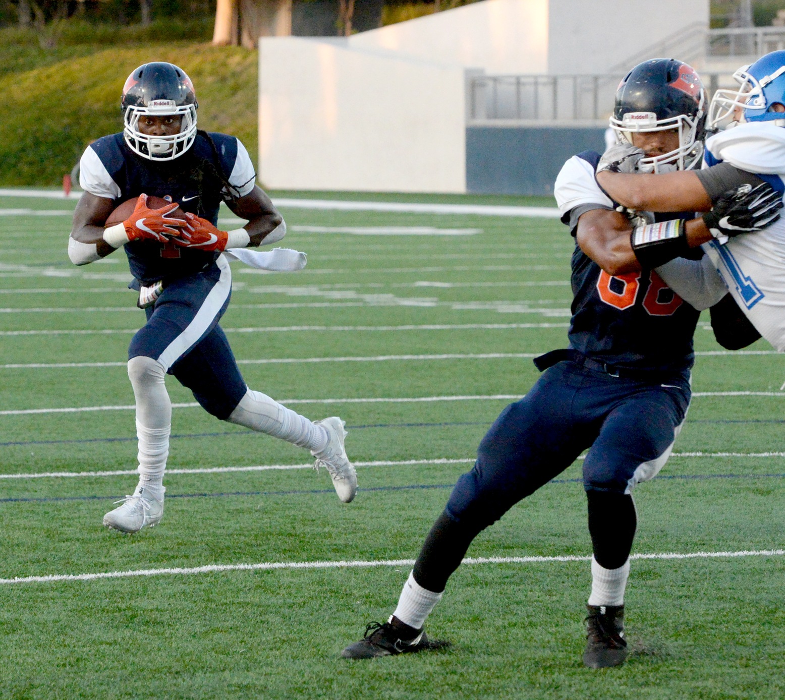 Pirates extinguish Comets in league opener, 28-20