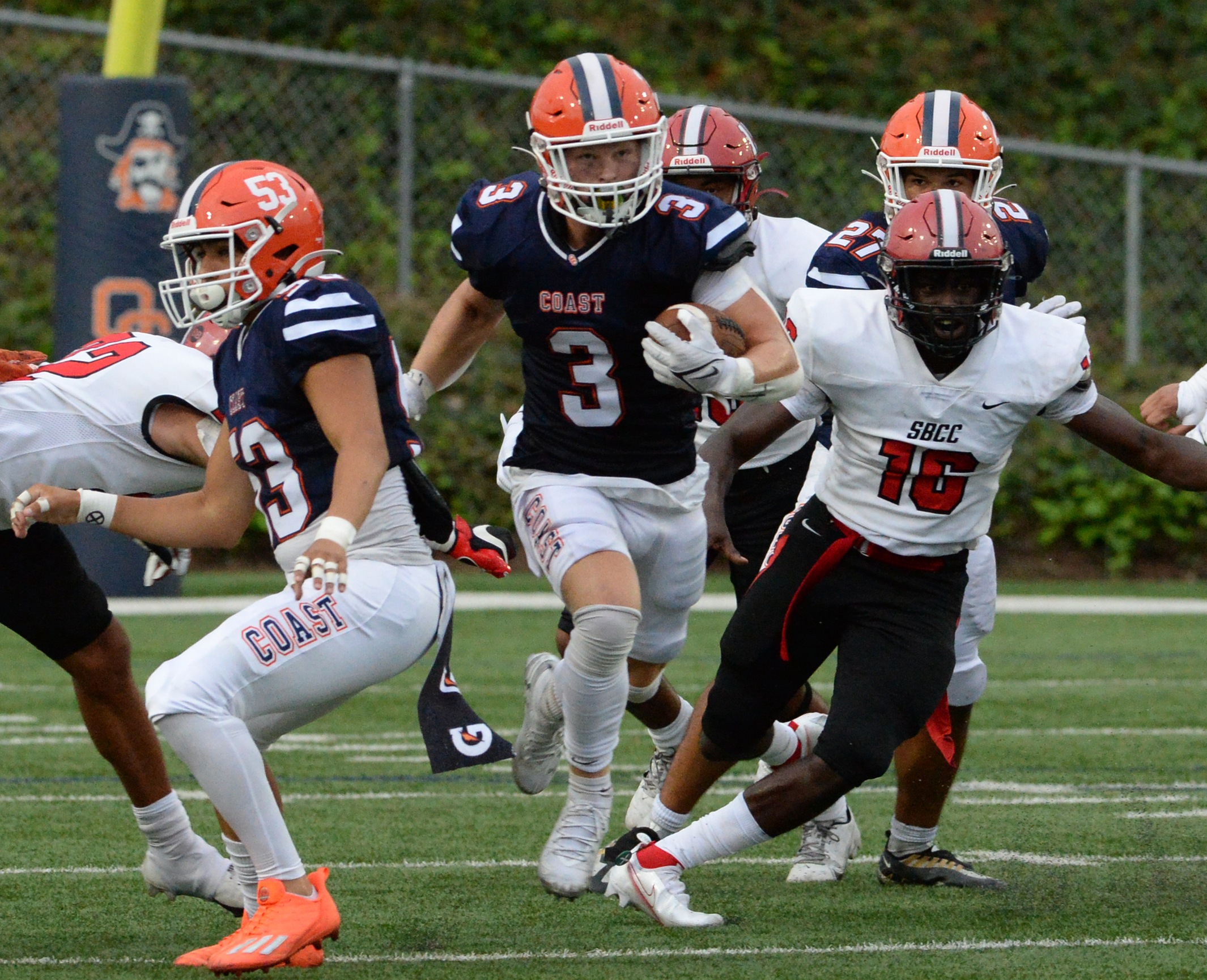Pirates fall late to Vaqueros, 38-28