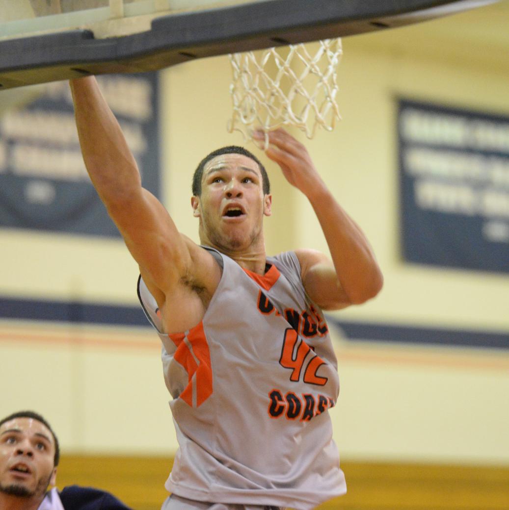Hagger's buzzer-beater lifts Pirates past Santa Ana
