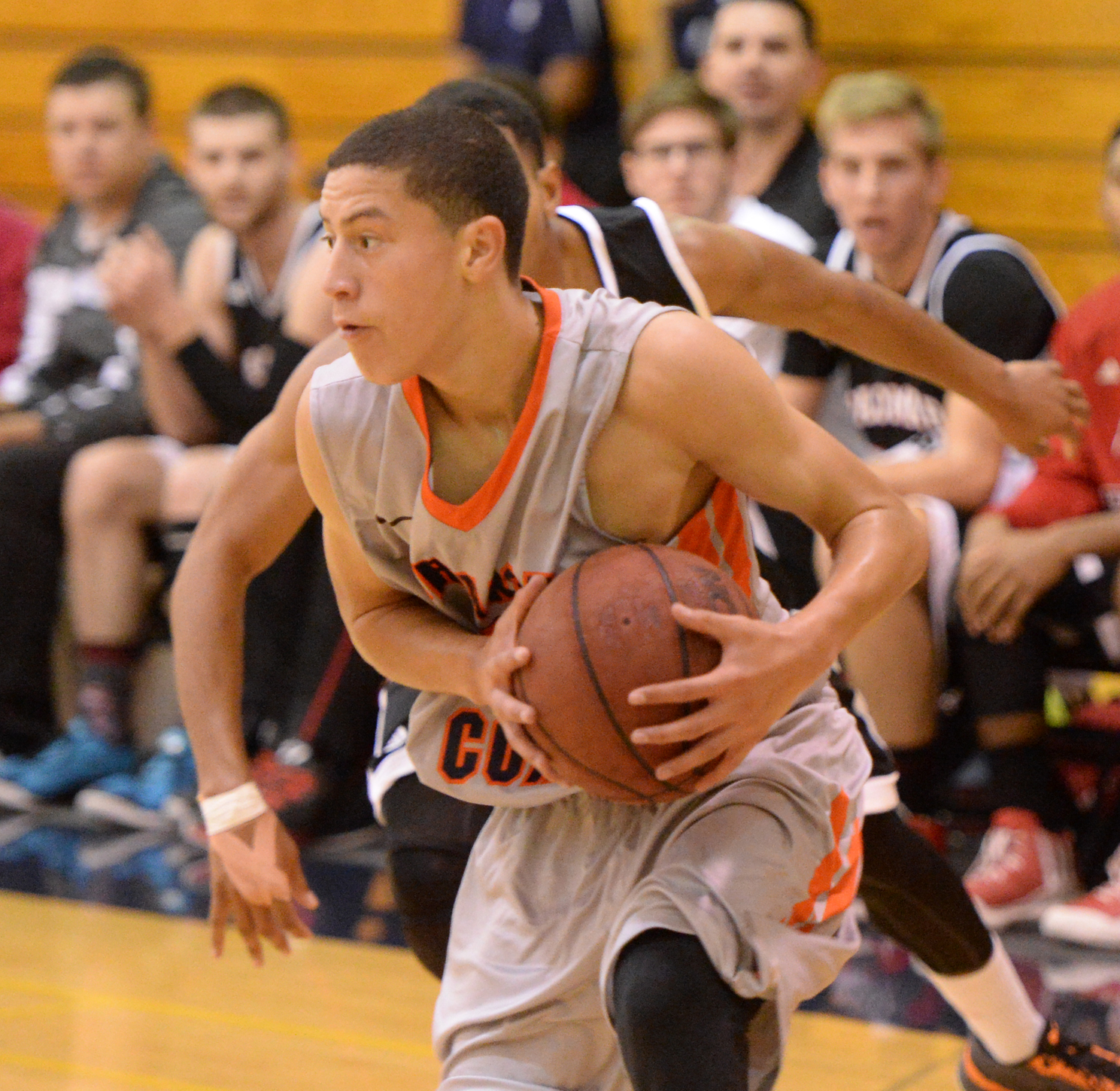 Pirates pull away from Jets in second half to win, 76-69