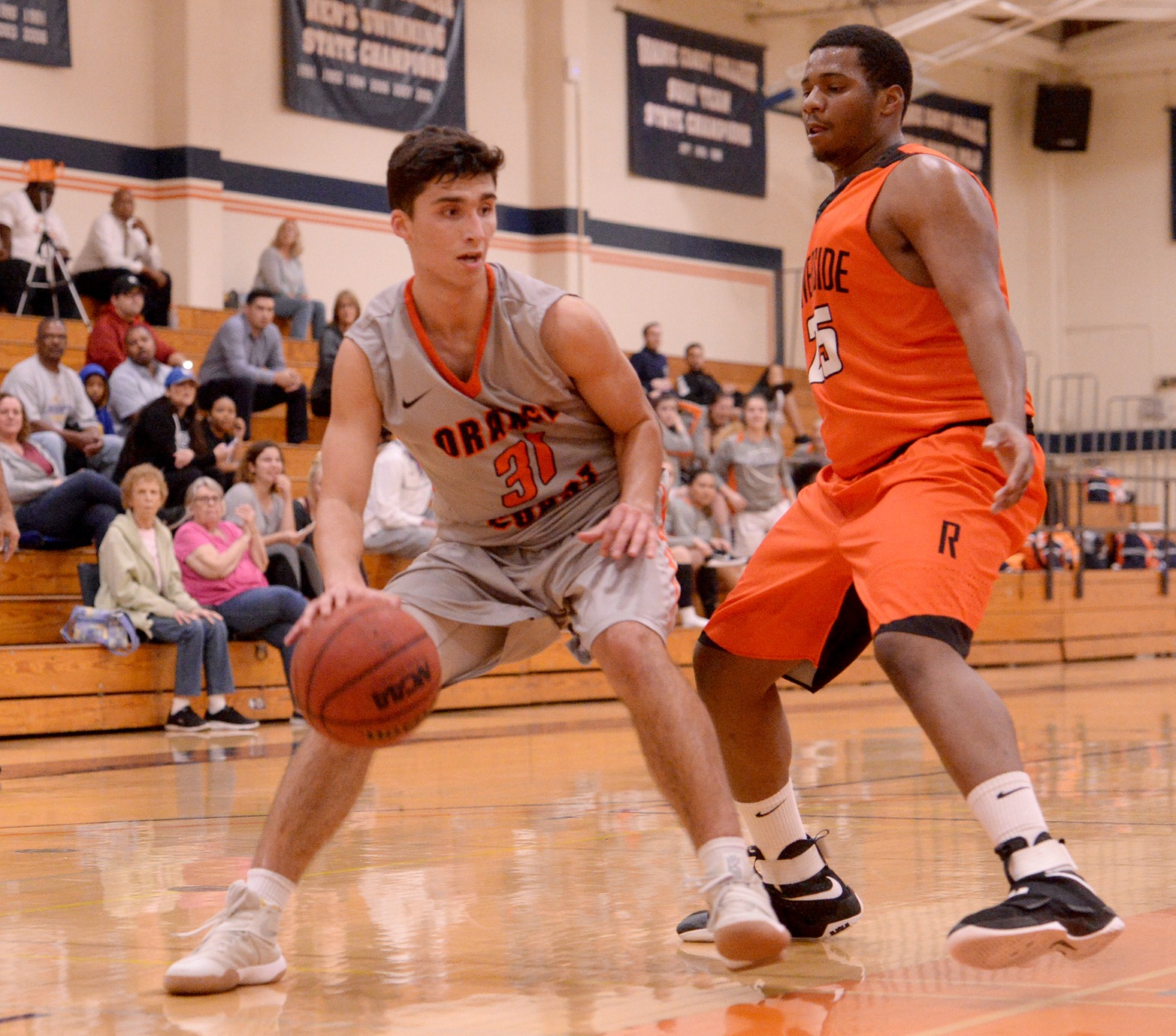 Pirates break skid with rout over Dons