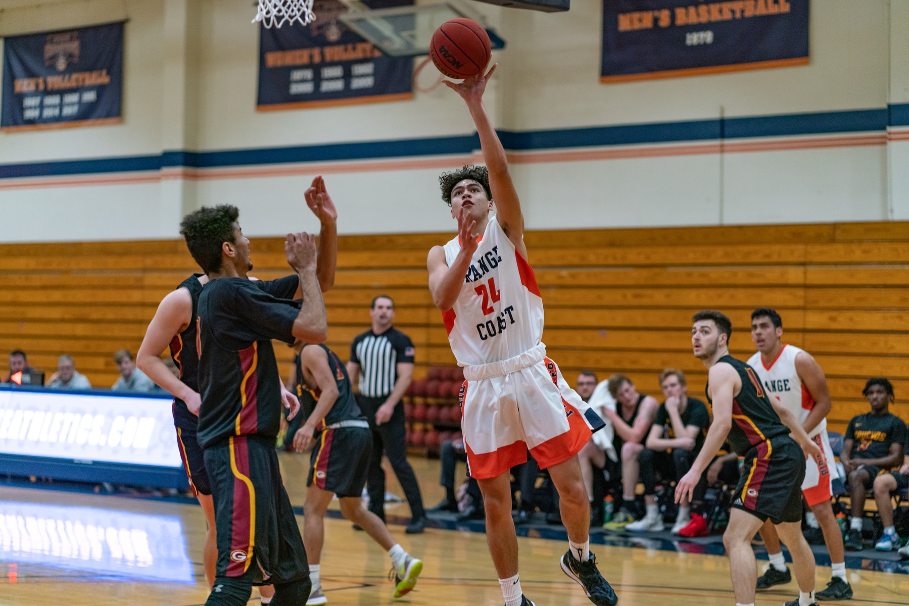 Cold starts doom Pirates in loss to Dons