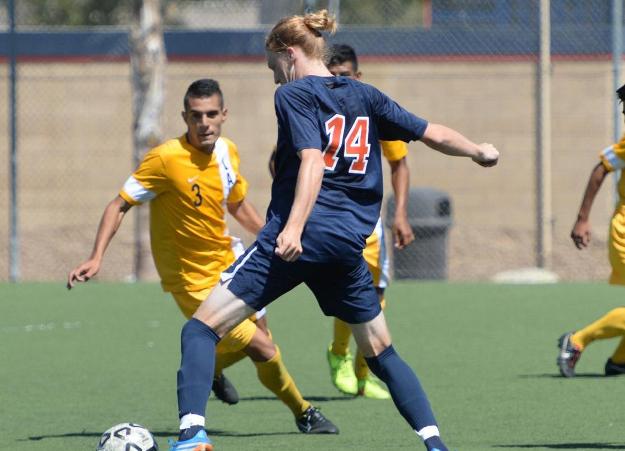 Scoreless stalemate for Pirates, Chargers