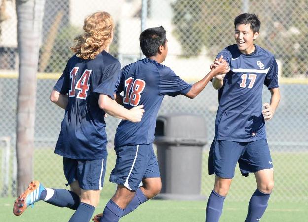 Shorthanded Pirates stun Santa Ana, 1-0