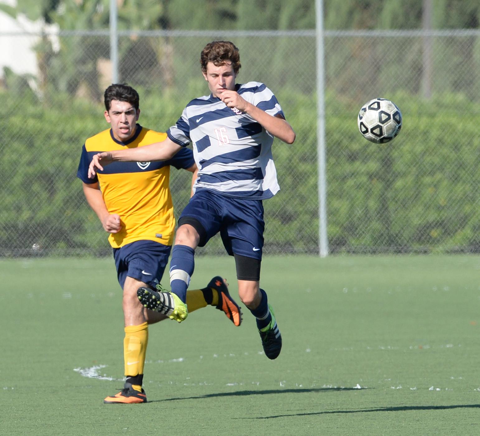 Pirates, Hawks battle to 2-2 draw