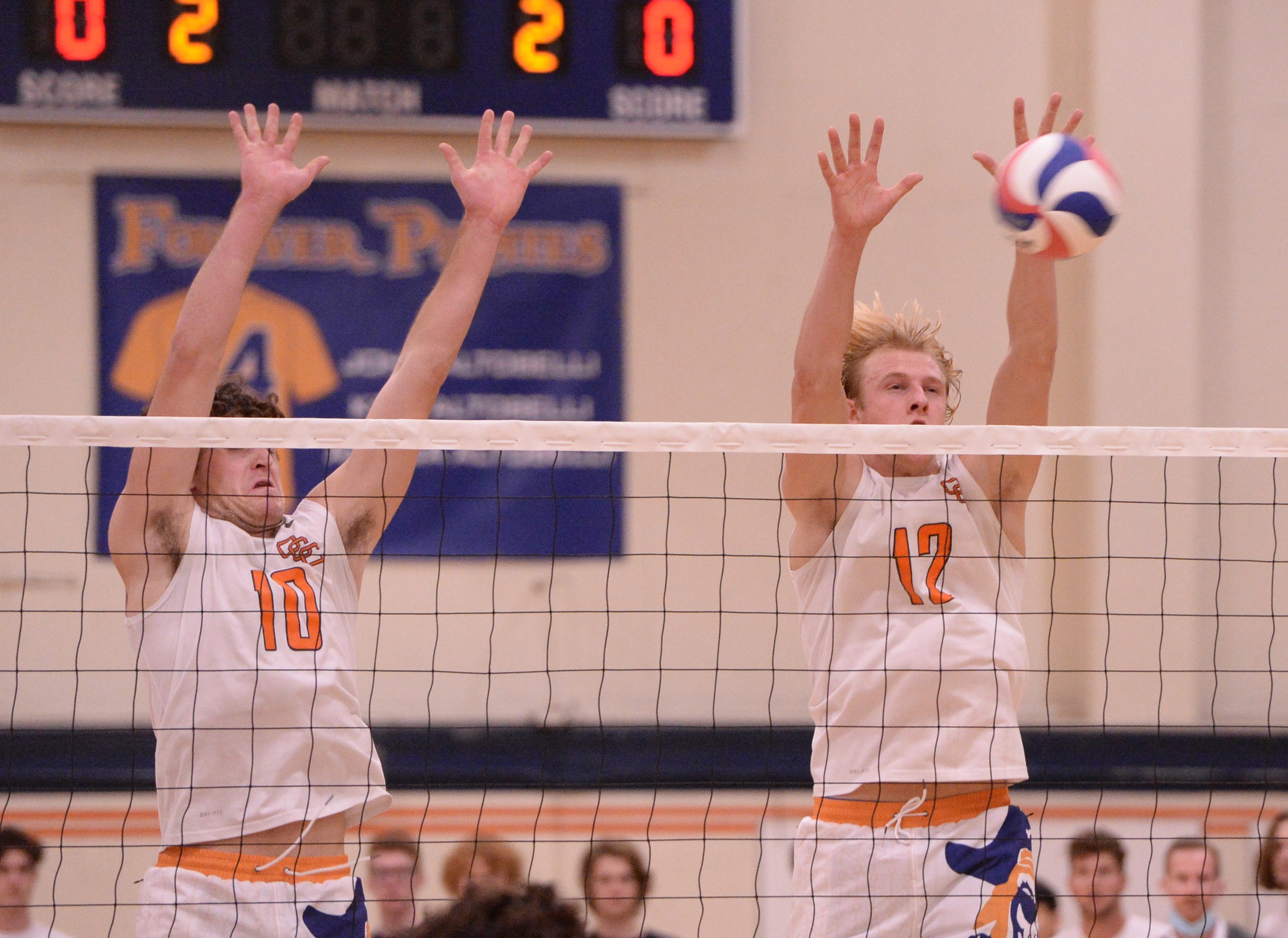 Pirates blow past rival Rustlers
