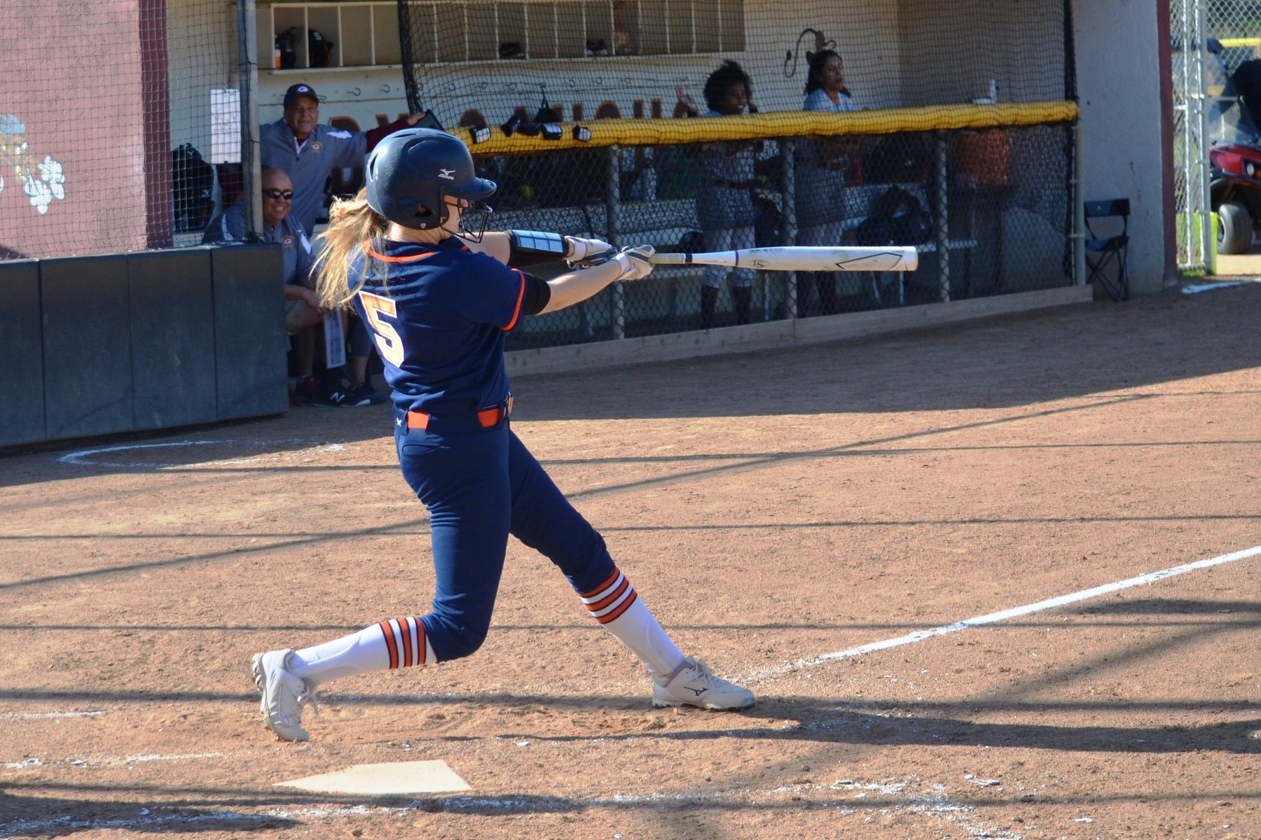 Pirates fall to Dons, Hawks