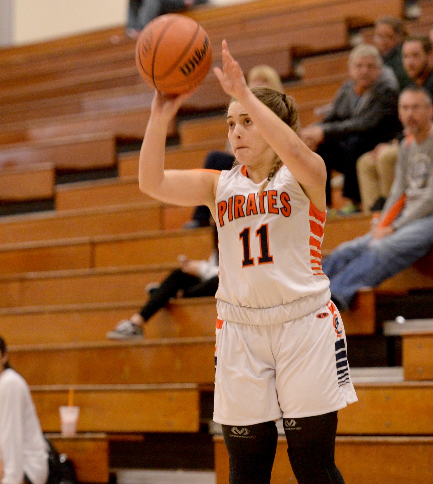 Pirates struggle late in home loss to Chargers