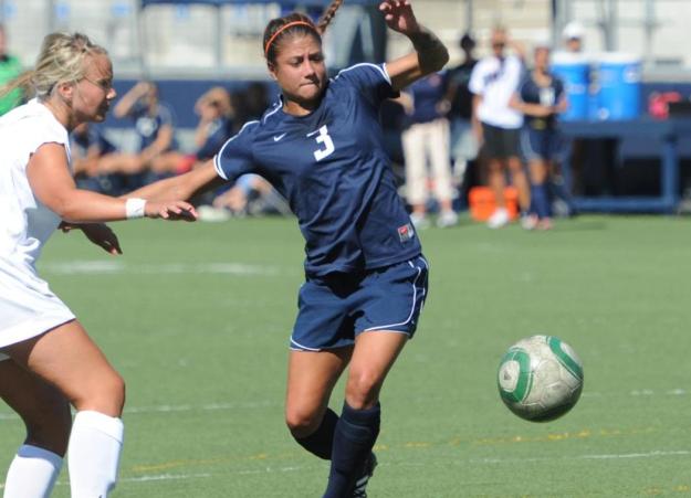 Gomez's hat trick lifts Pirates past Rustlers, 5-0