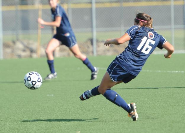 Pirates come up big with 7-2 win over Rustlers