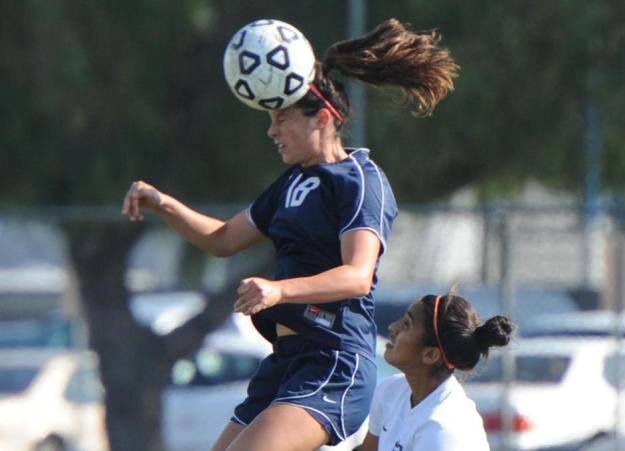 Pirates rout Hornets, 10-0