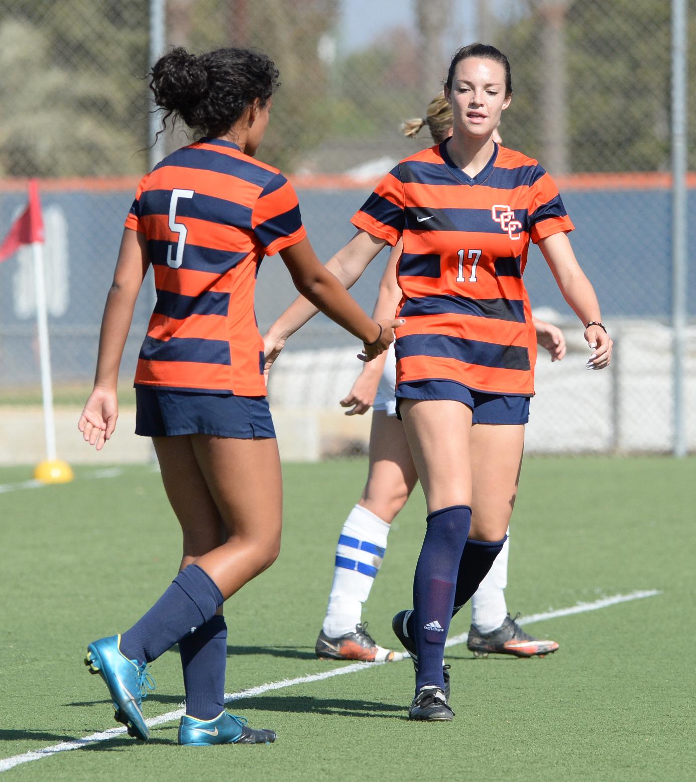 Pirates open second half of OEC with 7-0 win over Norco