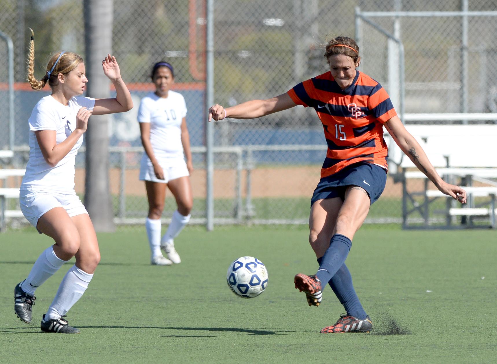 Pirates control action, but late goal gives Chargers 1-0 win