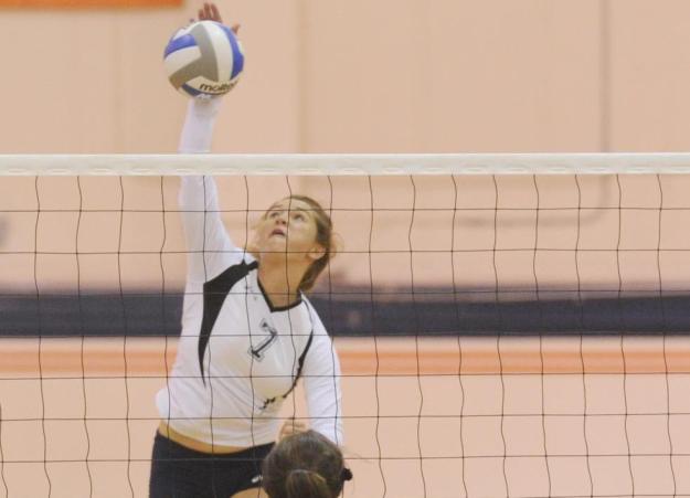 Riggs powers Pirates past Lancers in three